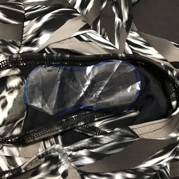 MIRACLESUIT Feline Fixation Madero Underwire One-Piece Swimsuit Size 8. - Picture 9 of 11